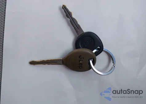 2008 Jeep Patriot Sport from USA, damaged, VIN 1J8FF28W98D500376